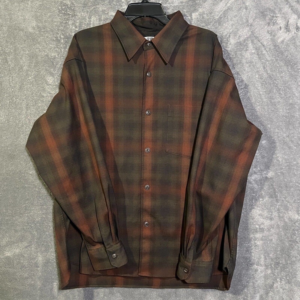 Uniqlo Men's Button Up Shirt Size XL